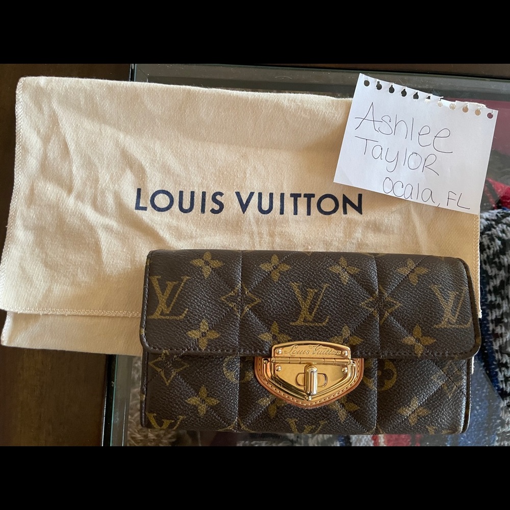 ‼️SOLD‼️Etiole Sarah Wallet